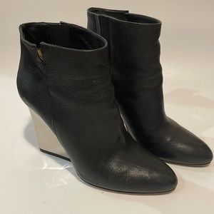 Jimmy Choo “Myth” Soft Grained Calfskin Ankle Boots 37 / 7 Black.